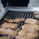 Des députés valaisans veulent interdire la publicité utilisant des termes liés au produits d'originales animales pour nommer des denrées sans viande.